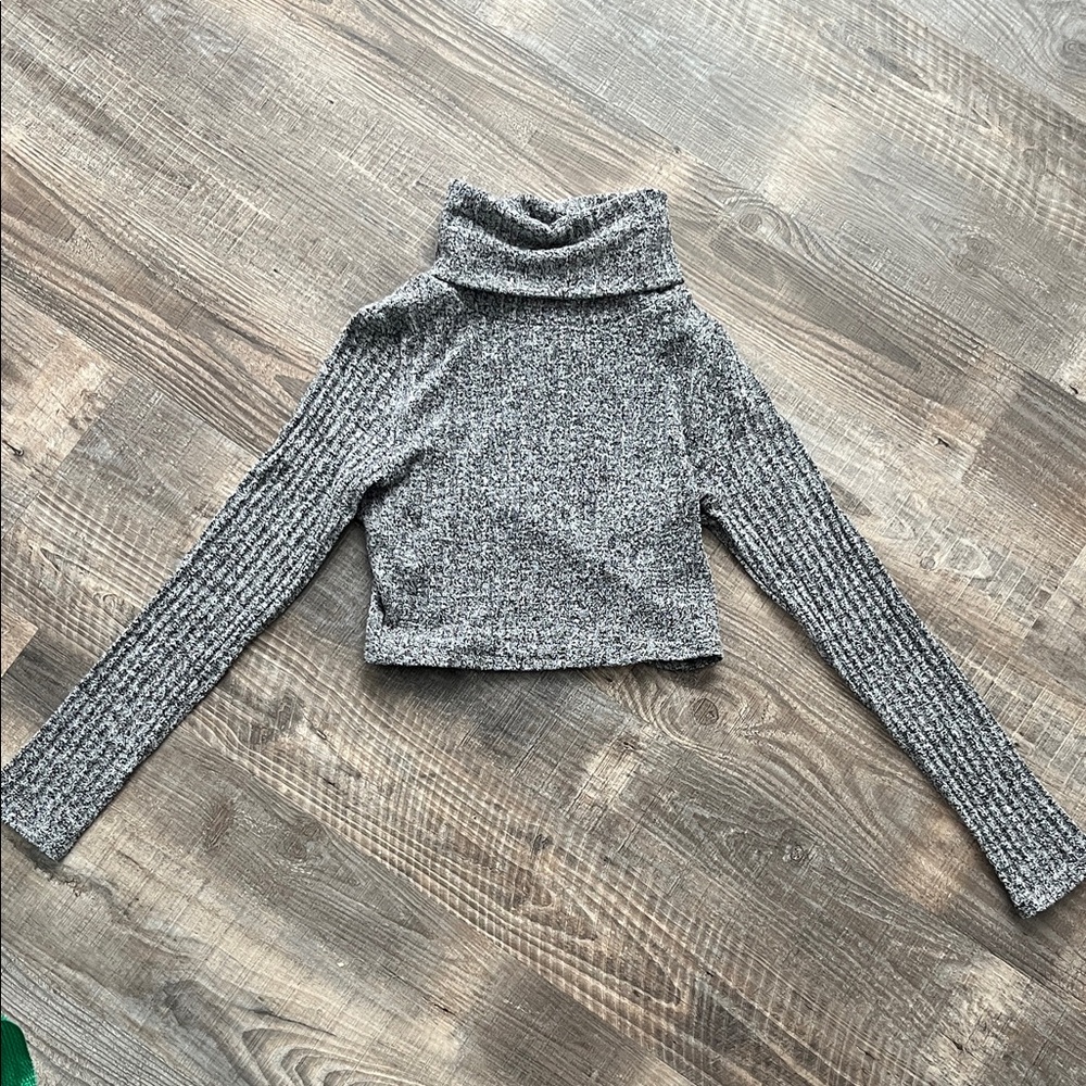 Gray Turtleneck Women's Cropped Sweater
